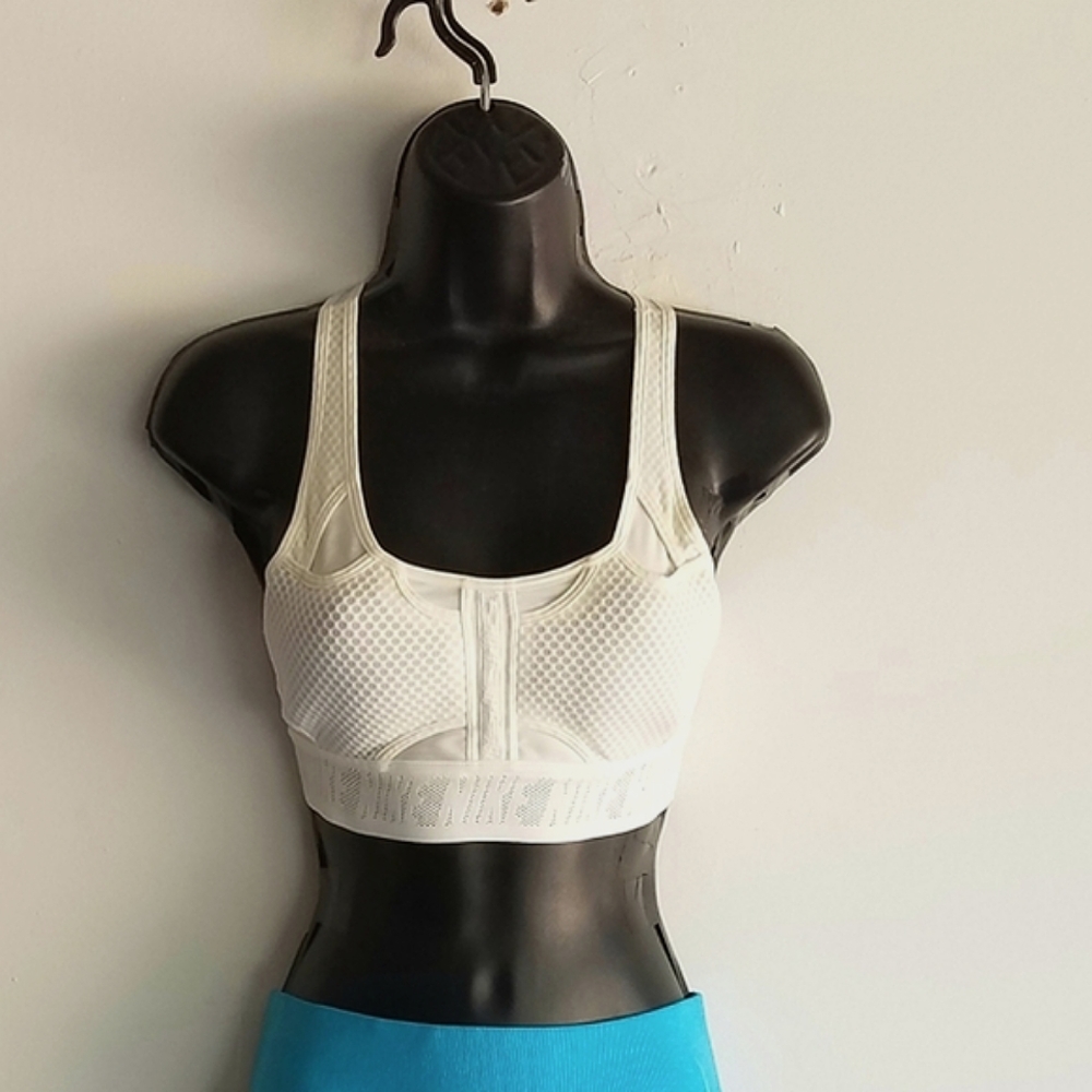 Nike Dri-Fit ADV Training Sport Bra - Picture 14 of 14